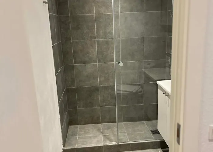 Casa House Of Bricks 11 *